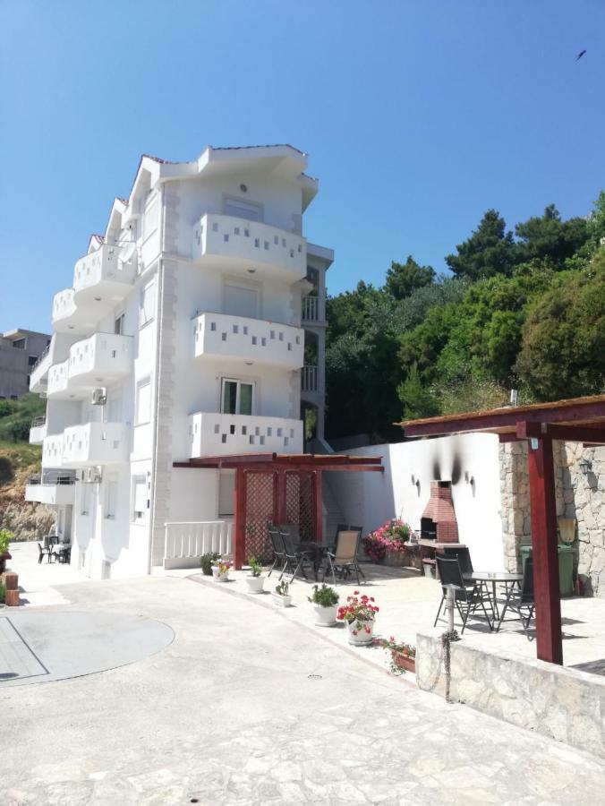 באסקה וודה Apartments Malou מראה חיצוני תמונה