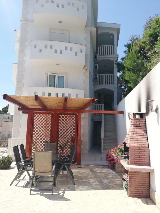 באסקה וודה Apartments Malou מראה חיצוני תמונה
